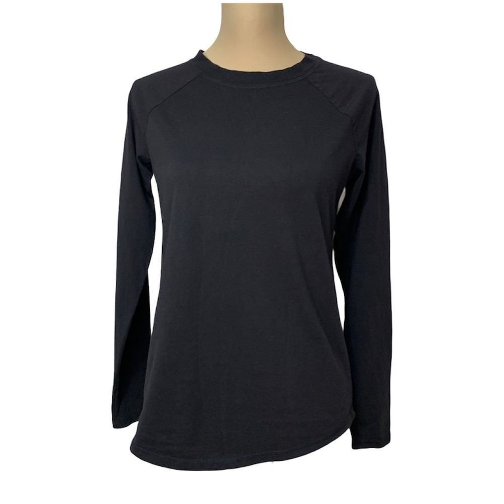 Women Black Tee Pullover long Sleeves Small So Soft